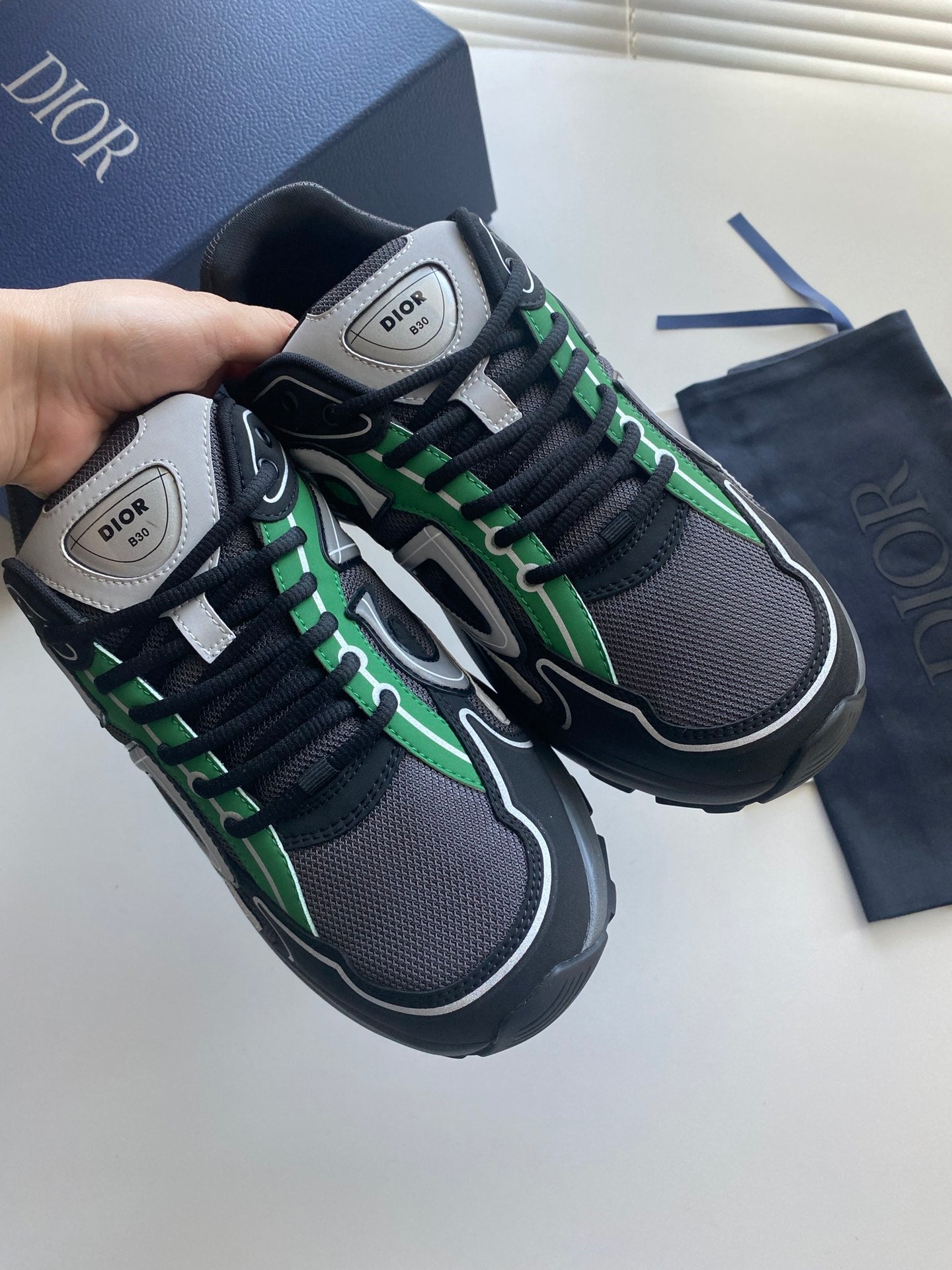 LOW RUNNER B30 “Green & Grey”
