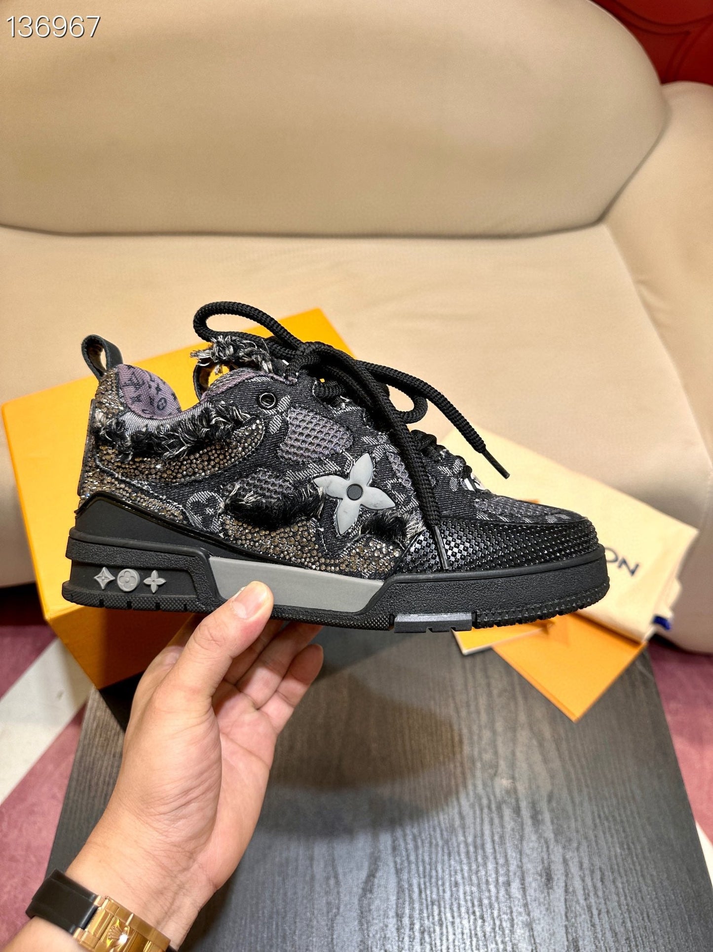 CHUNKY SKATE TRAINER “Sparkling Black”