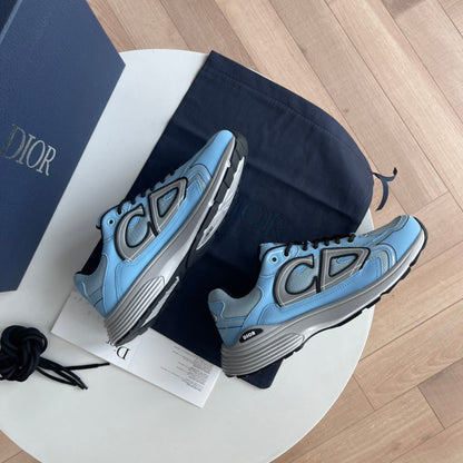 LOW RUNNER B30 “Blue Volt”