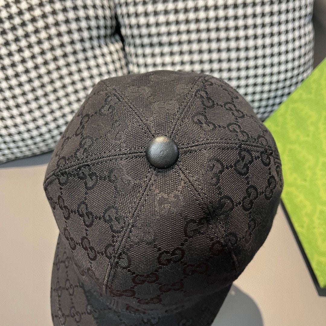 WOVEN CREST CAP “Black”