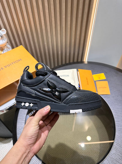 CHUNKY SKATE TRAINER “Carbon Black”