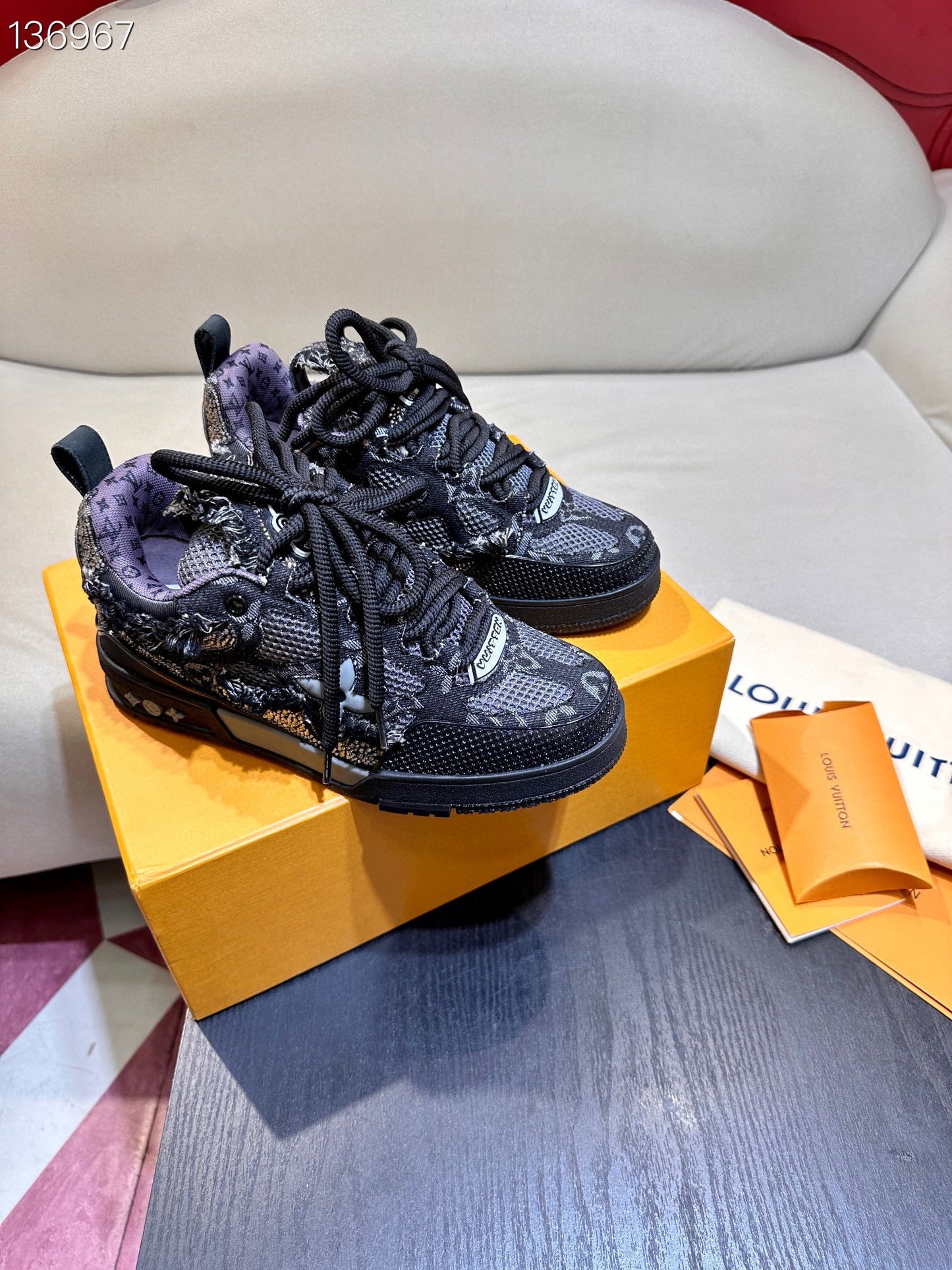 CHUNKY SKATE TRAINER “Sparkling Black”