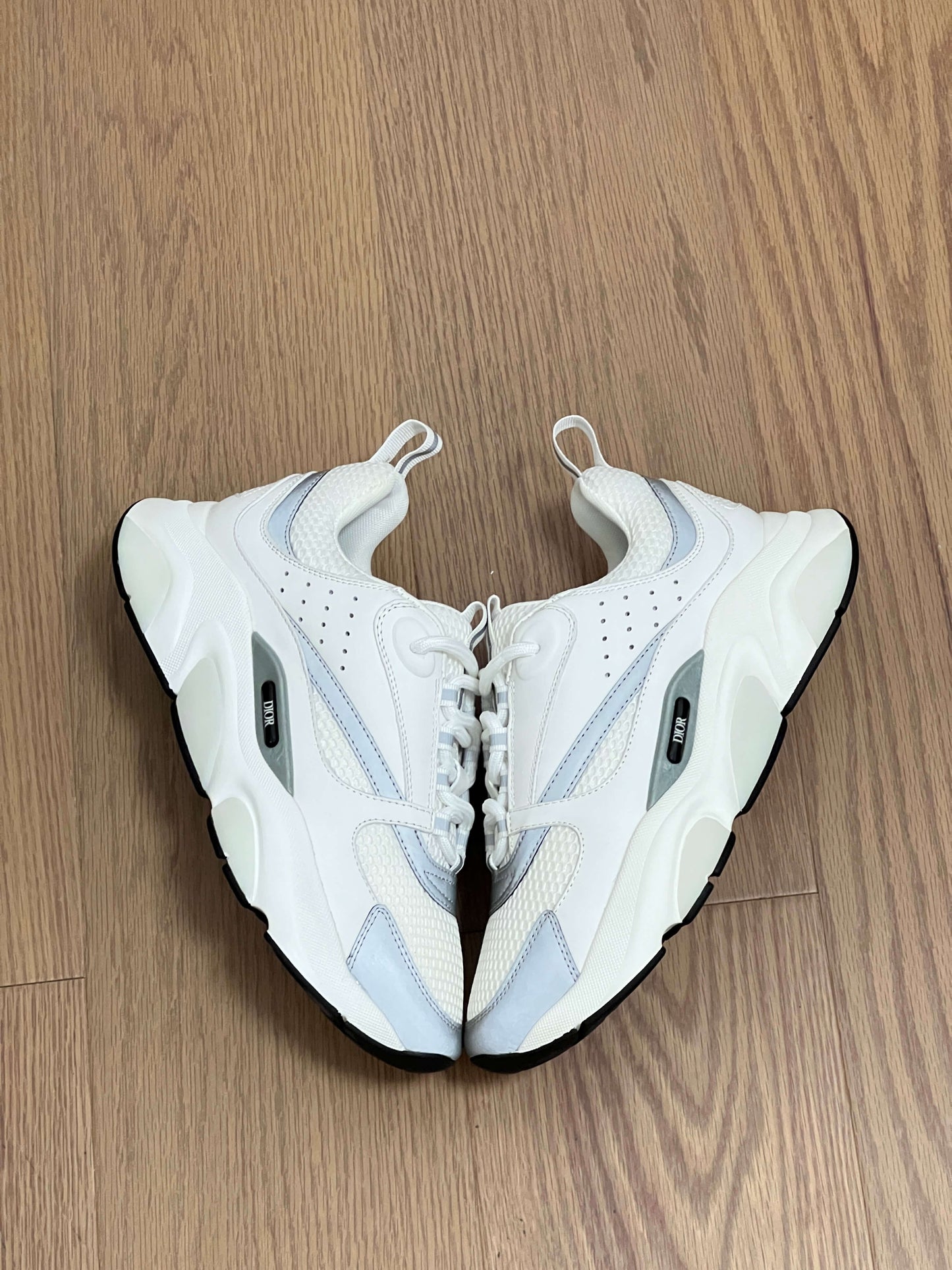 LOW RUNNER B22 “White”
