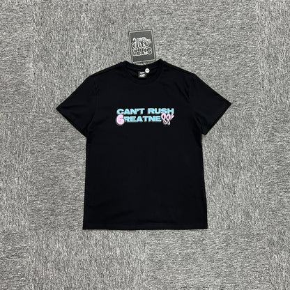 UTILITY GRAPHIC TEE “Can't Rush Greatness”