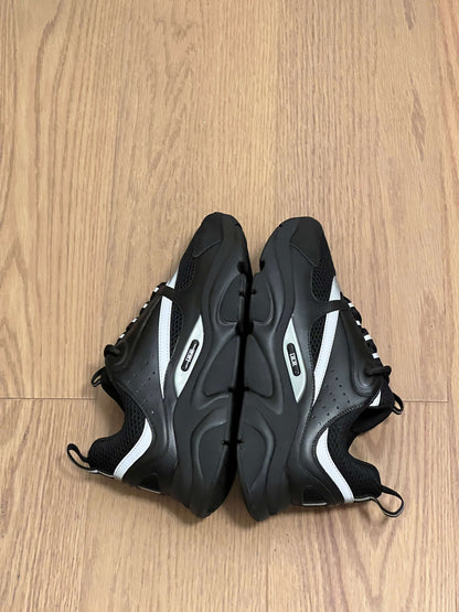 LOW RUNNER B22 “Black”