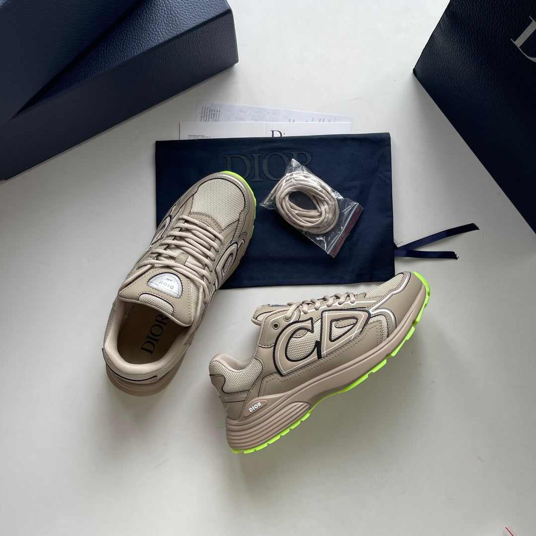 LOW RUNNER B30 “Beige Neon”