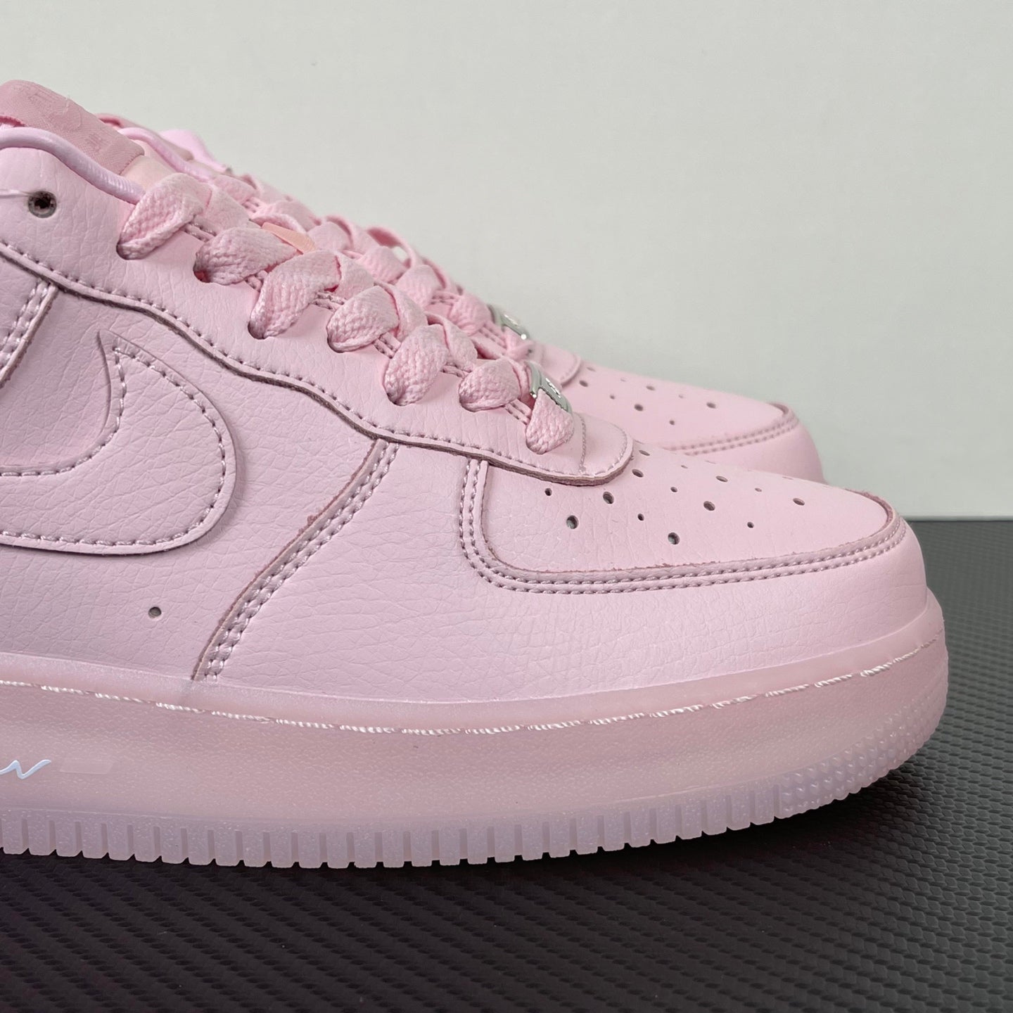 CLASSIC COURT TRAINER “Pink”