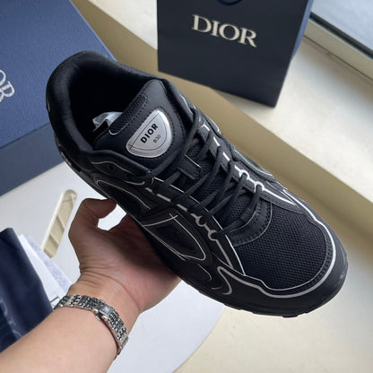 LOW RUNNER B30 “Black”