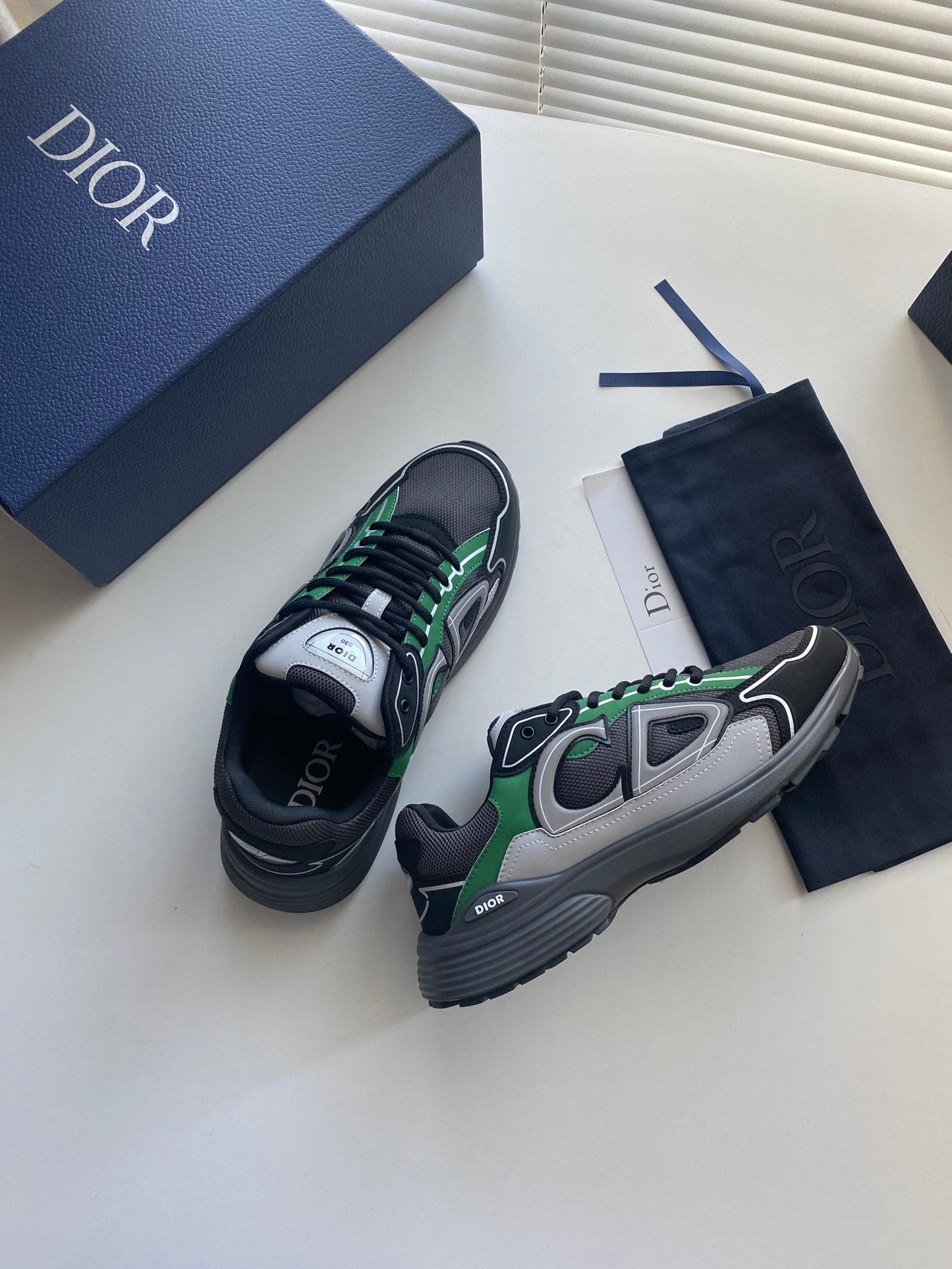 LOW RUNNER B30 “Green & Grey”