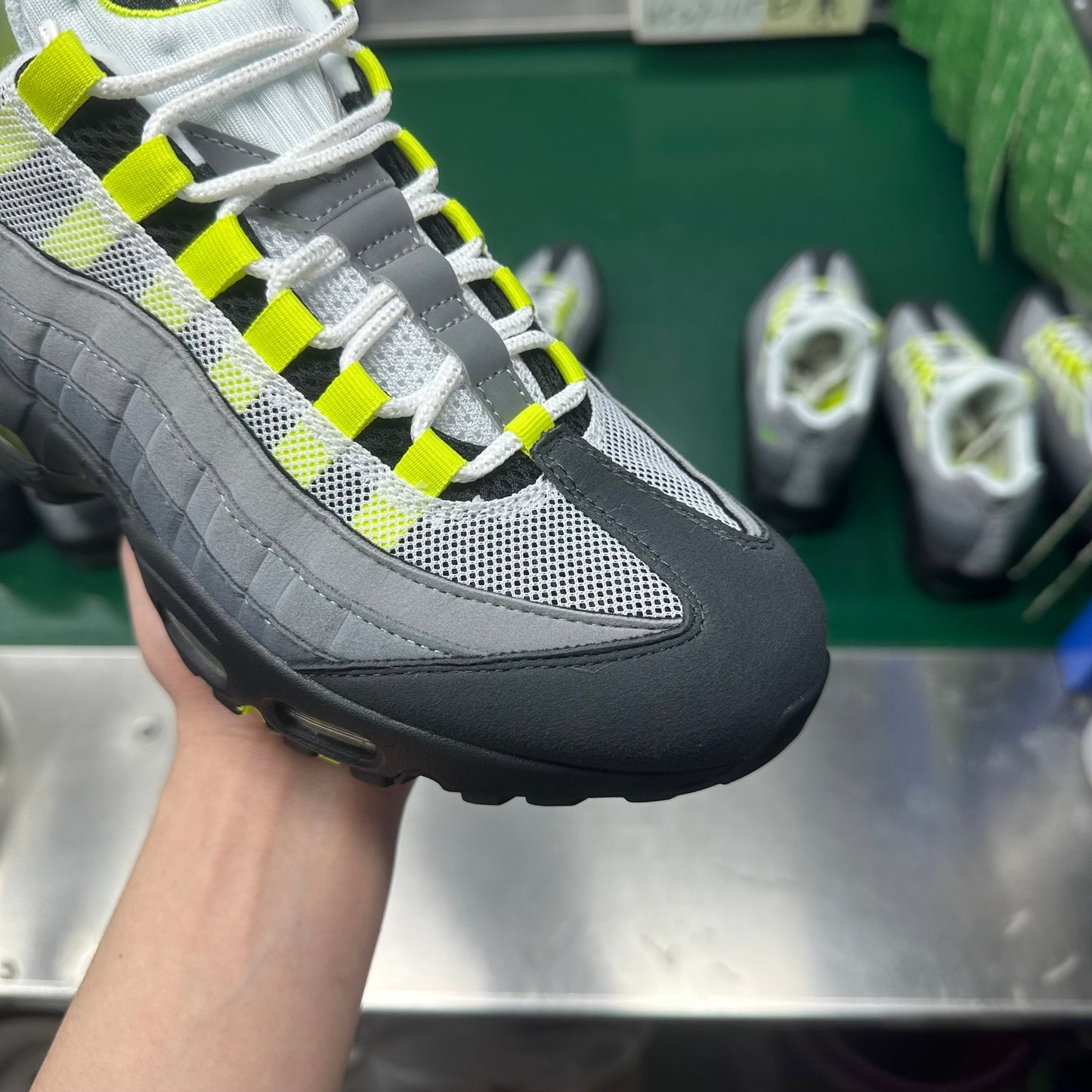AIR UNIT '95 “OG Neon”