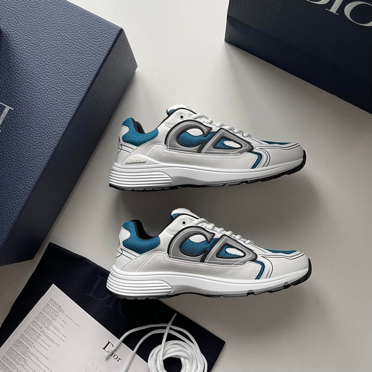 LOW RUNNER B30 “Grey & Blue”
