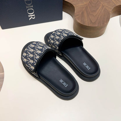 MOLDED FOAM SLIDE “Sand & Black”
