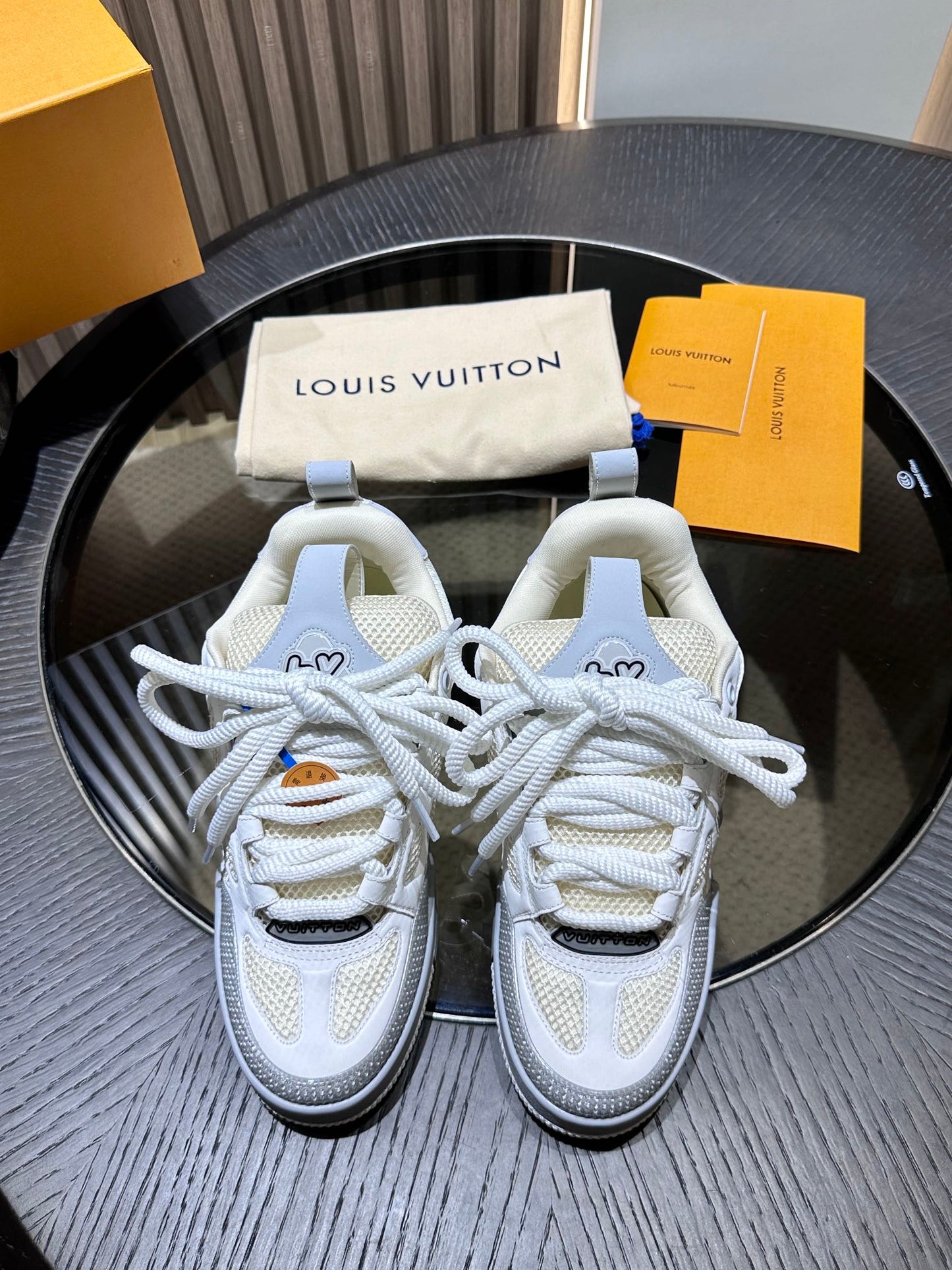 LOW COURT SKATE “Chalk”