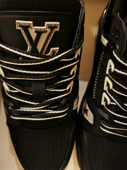 CHUNKY SKATE TRAINER “Dark”